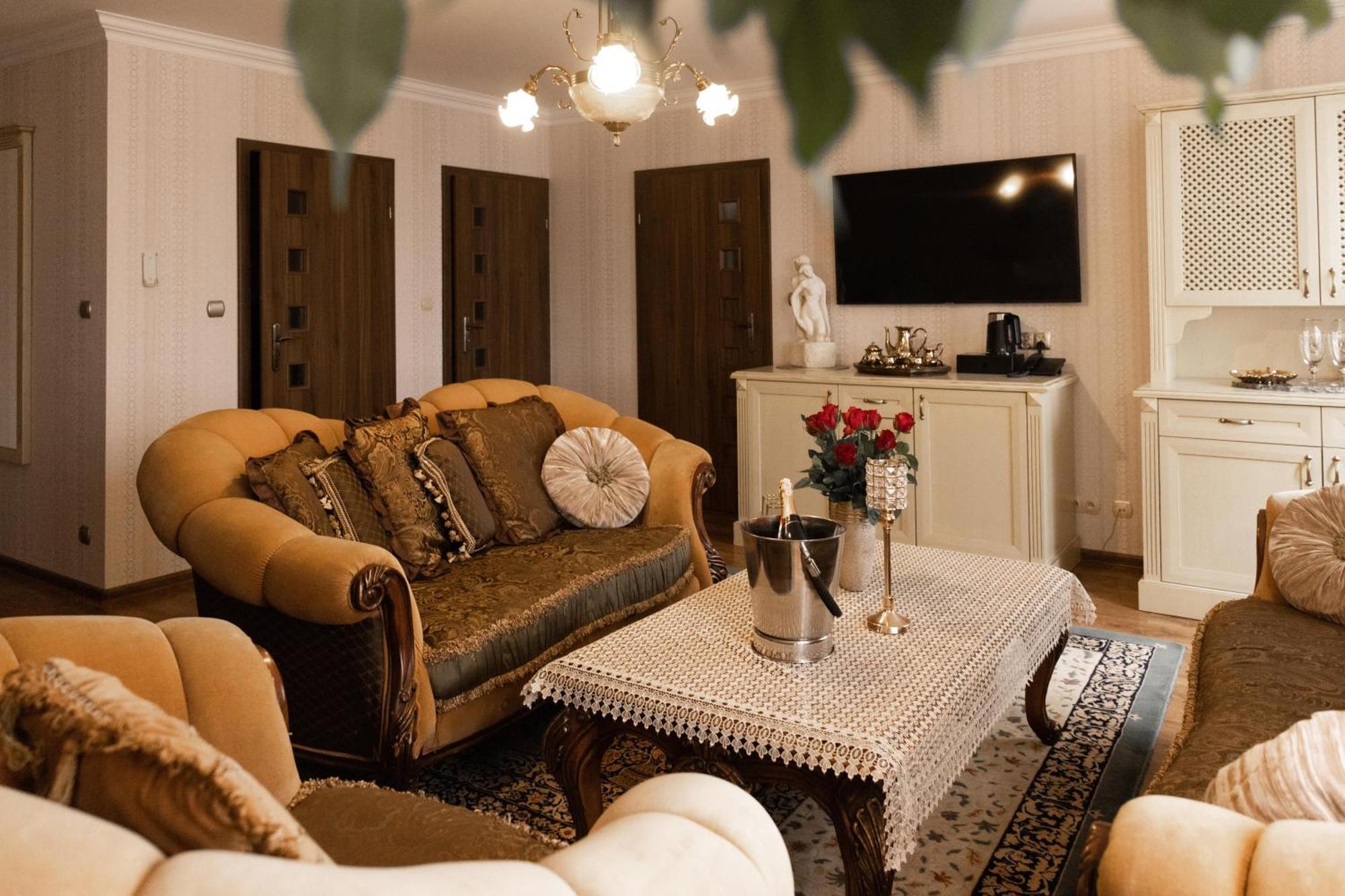 Olawian Hotel Oława Dış mekan fotoğraf