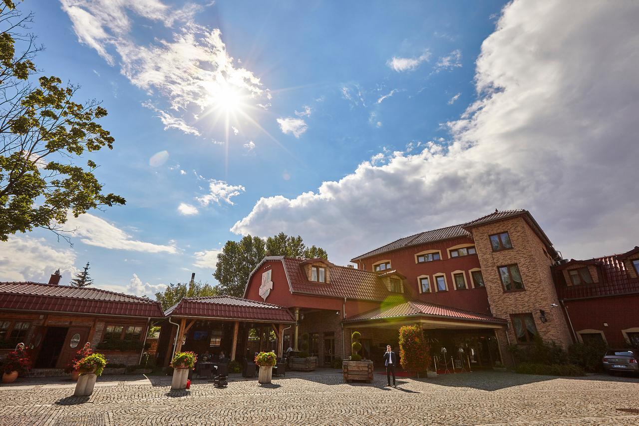 Olawian Hotel Oława Dış mekan fotoğraf
